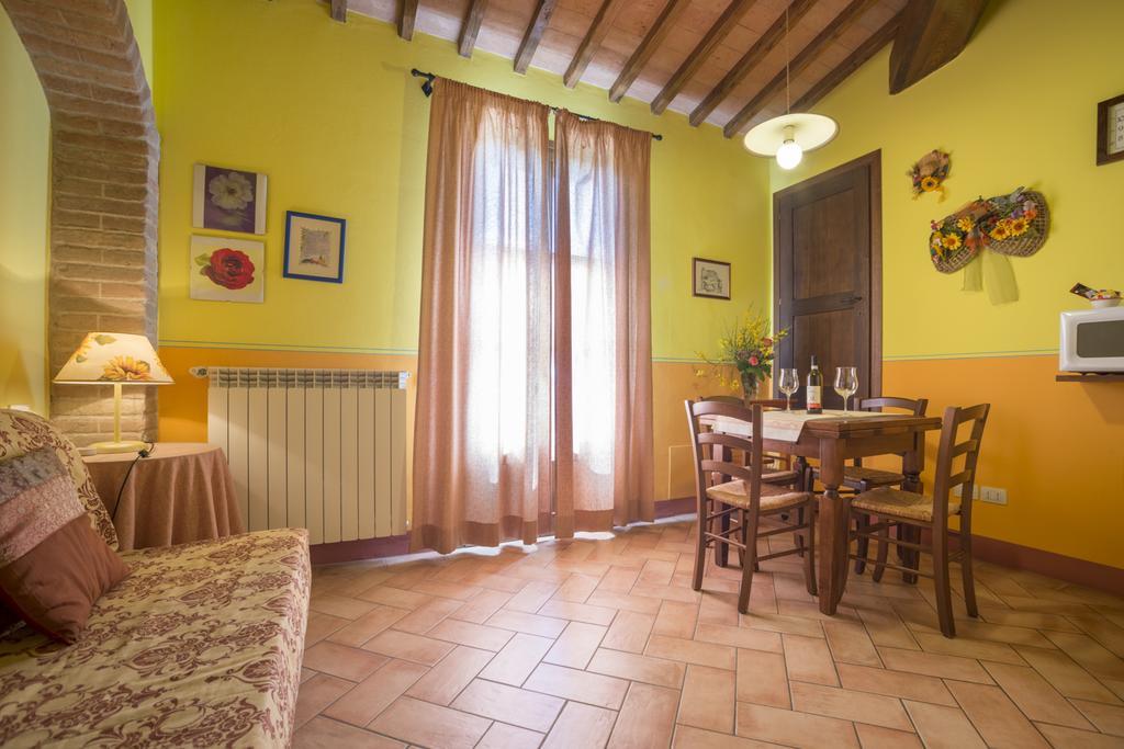 Agriturismo Il Poggetto Σαν Τζιμινιάνο Εξωτερικό φωτογραφία